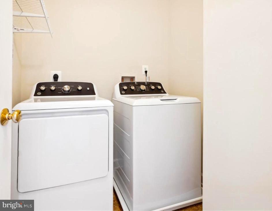 PW COUNTY CENTER LANDBAY - Residential Lease