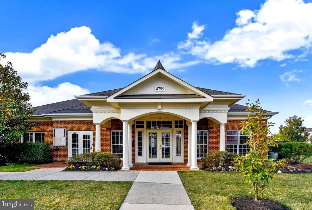 PW COUNTY CENTER LANDBAY - Residential Lease