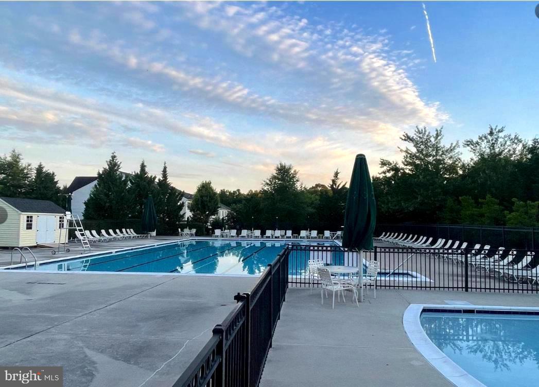 PW COUNTY CENTER LANDBAY - Residential Lease