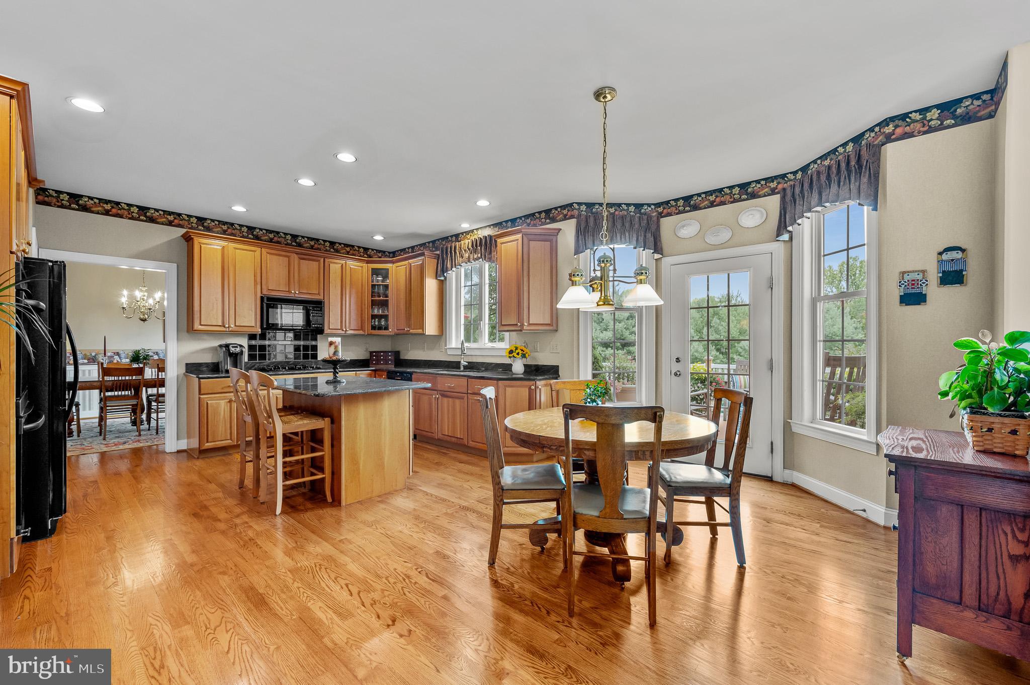 TWIN BRIDGES AT LA - Residential