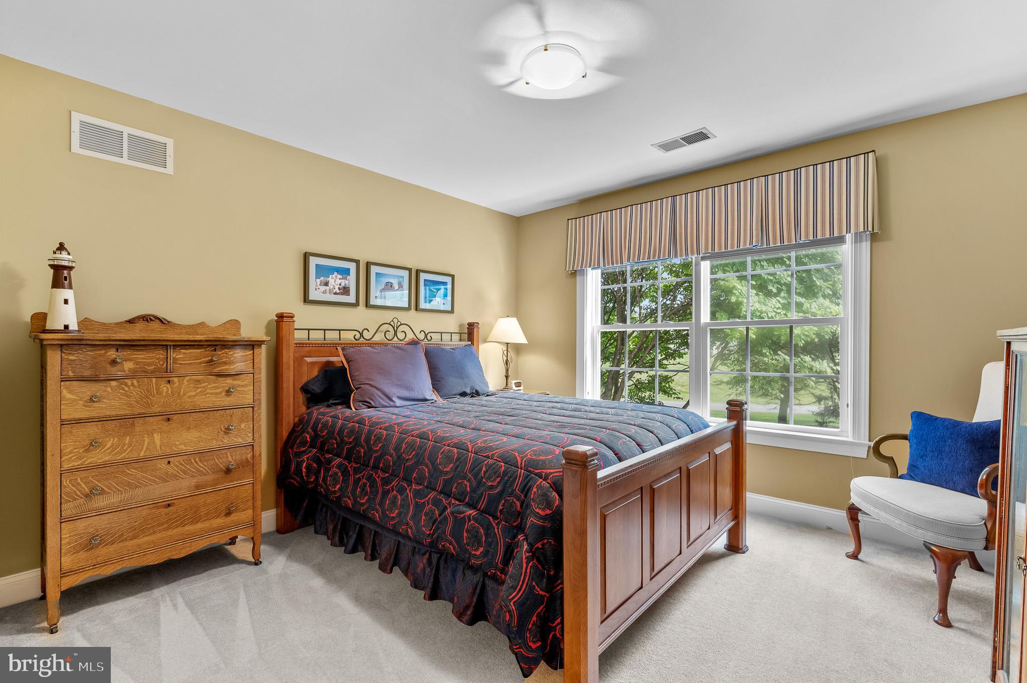 TWIN BRIDGES AT LA - Residential