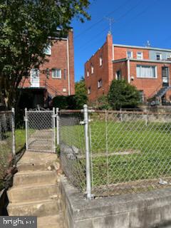 76 54TH STREET SE