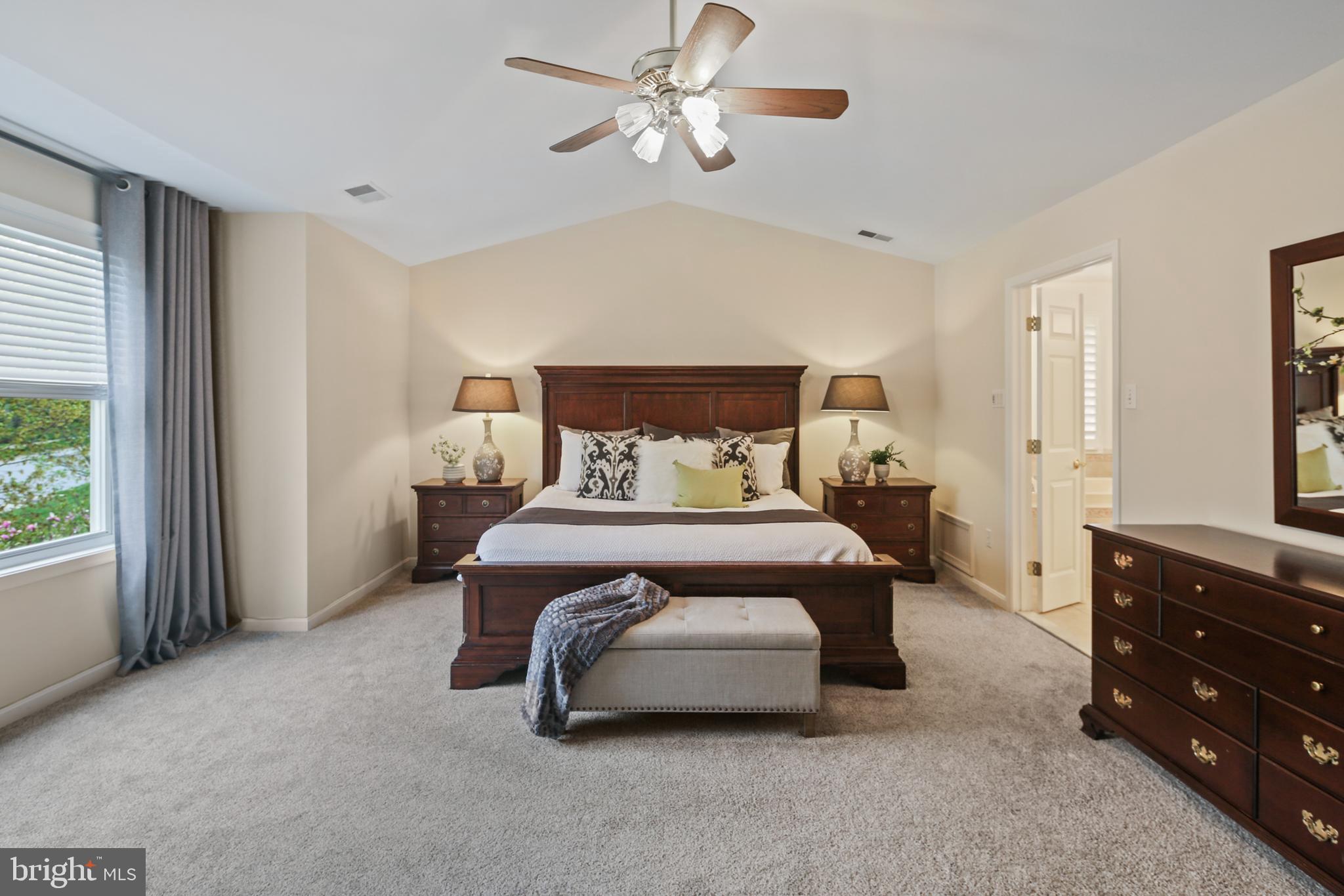 RIVER HILL - Residential