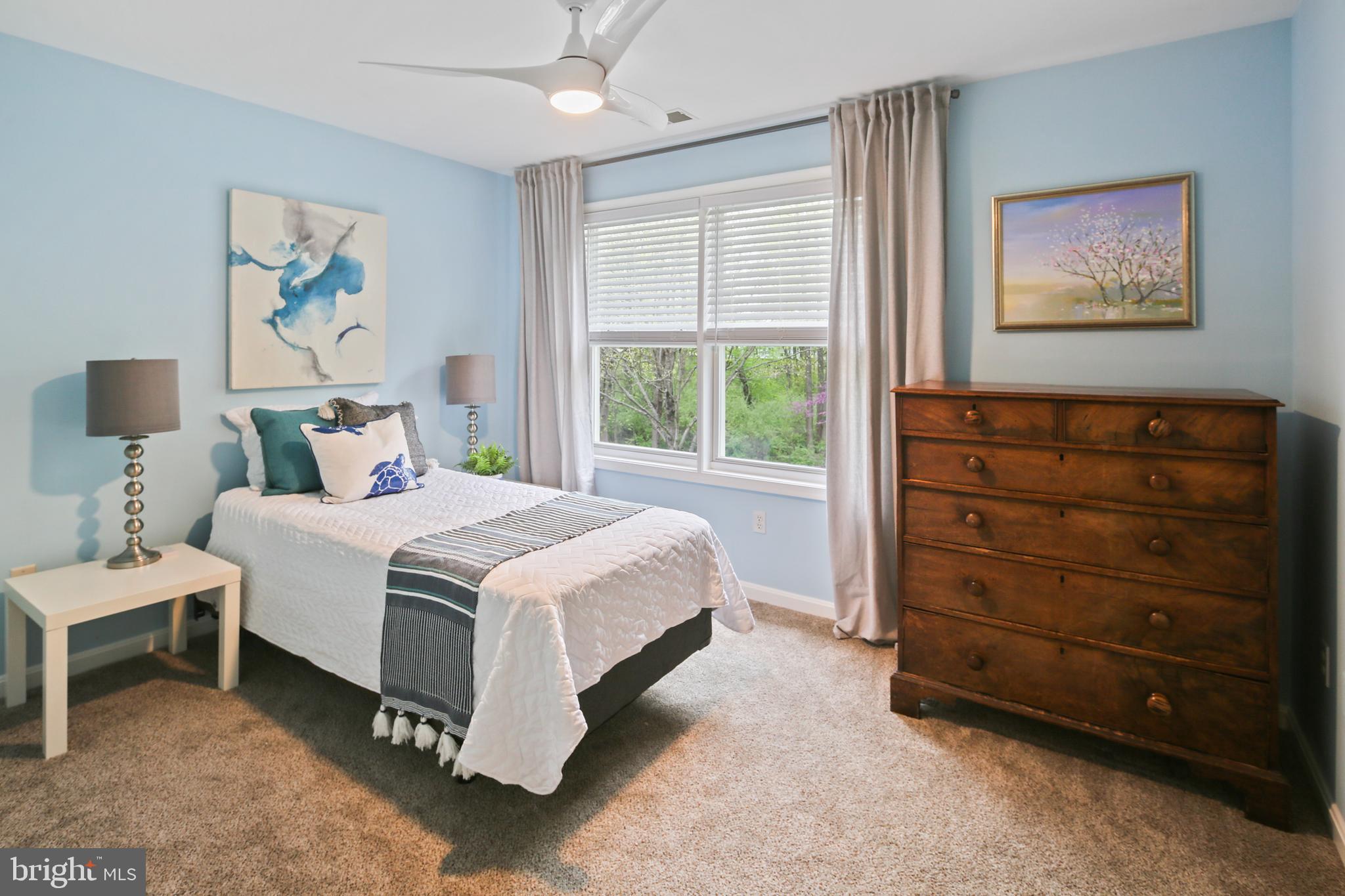 RIVER HILL - Residential