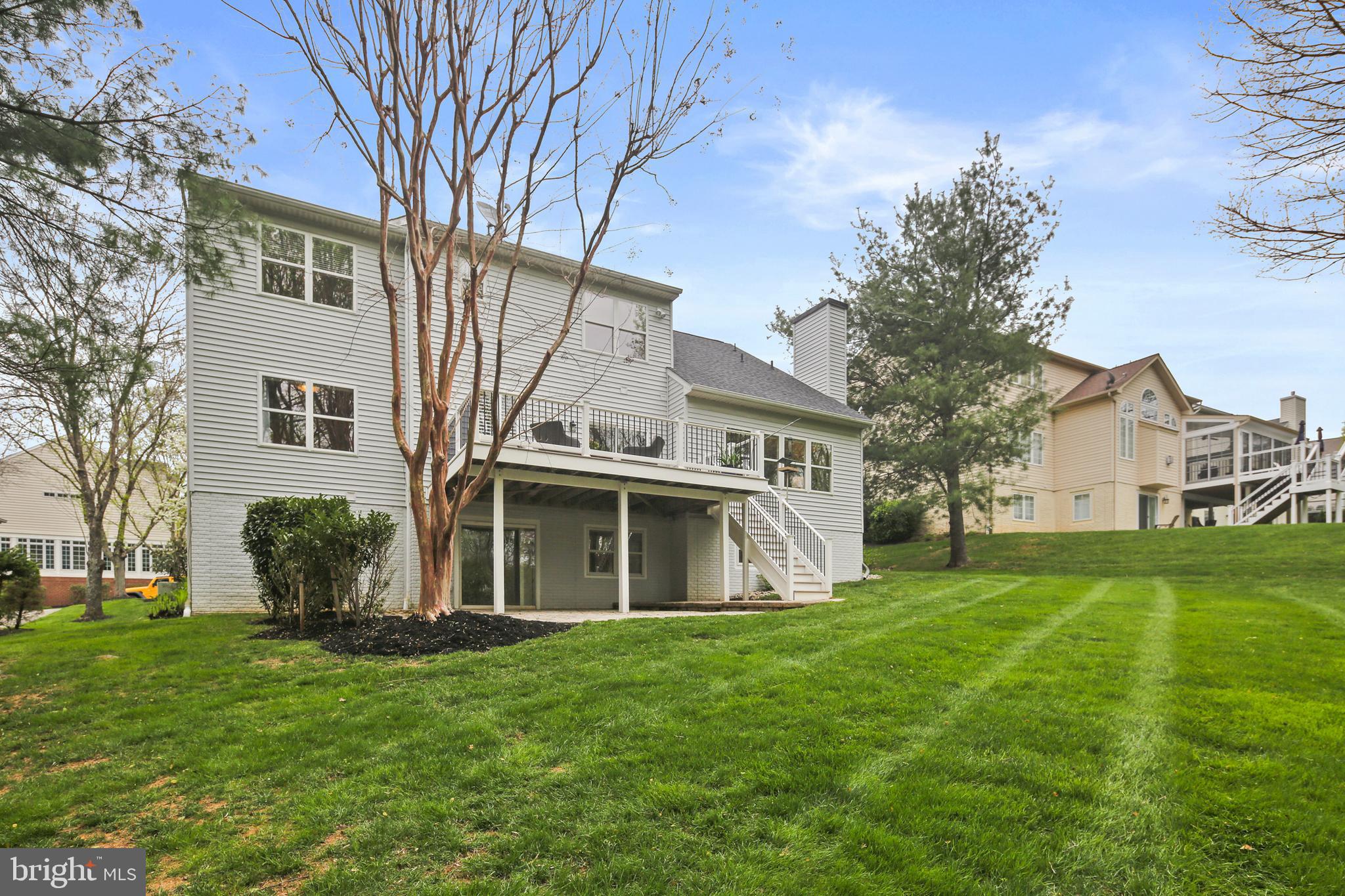 RIVER HILL - Residential