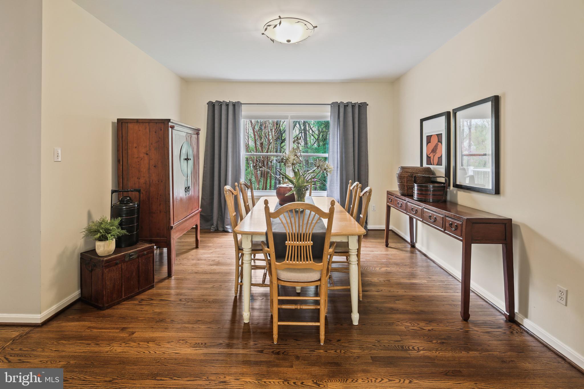 RIVER HILL - Residential