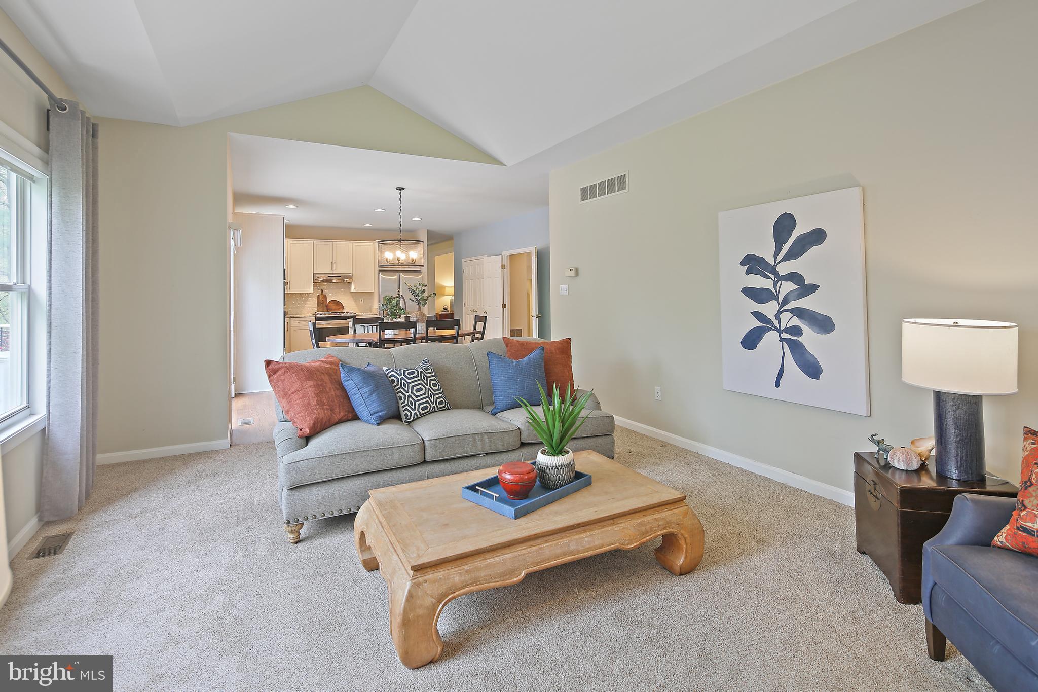 RIVER HILL - Residential