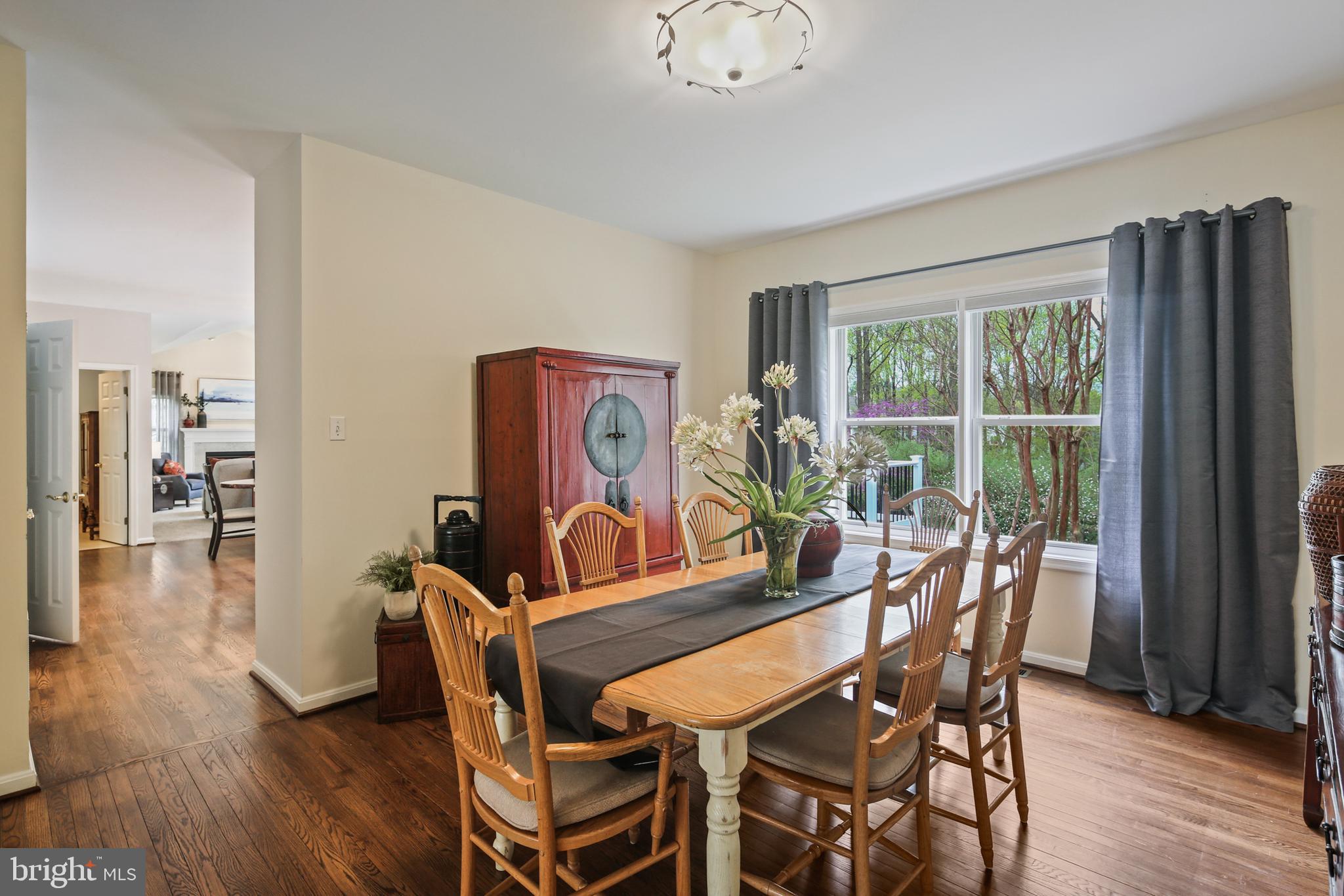 RIVER HILL - Residential