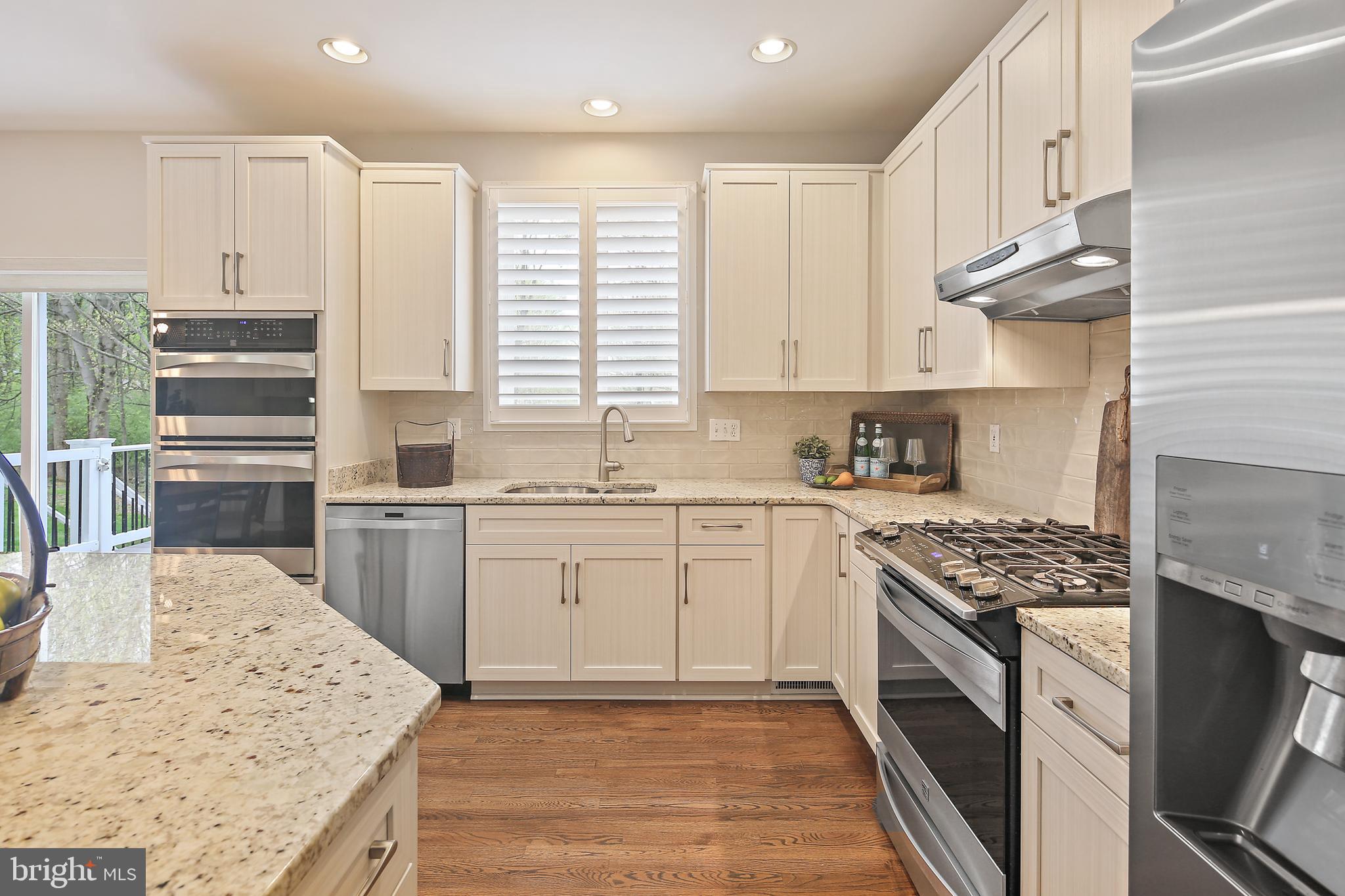 RIVER HILL - Residential