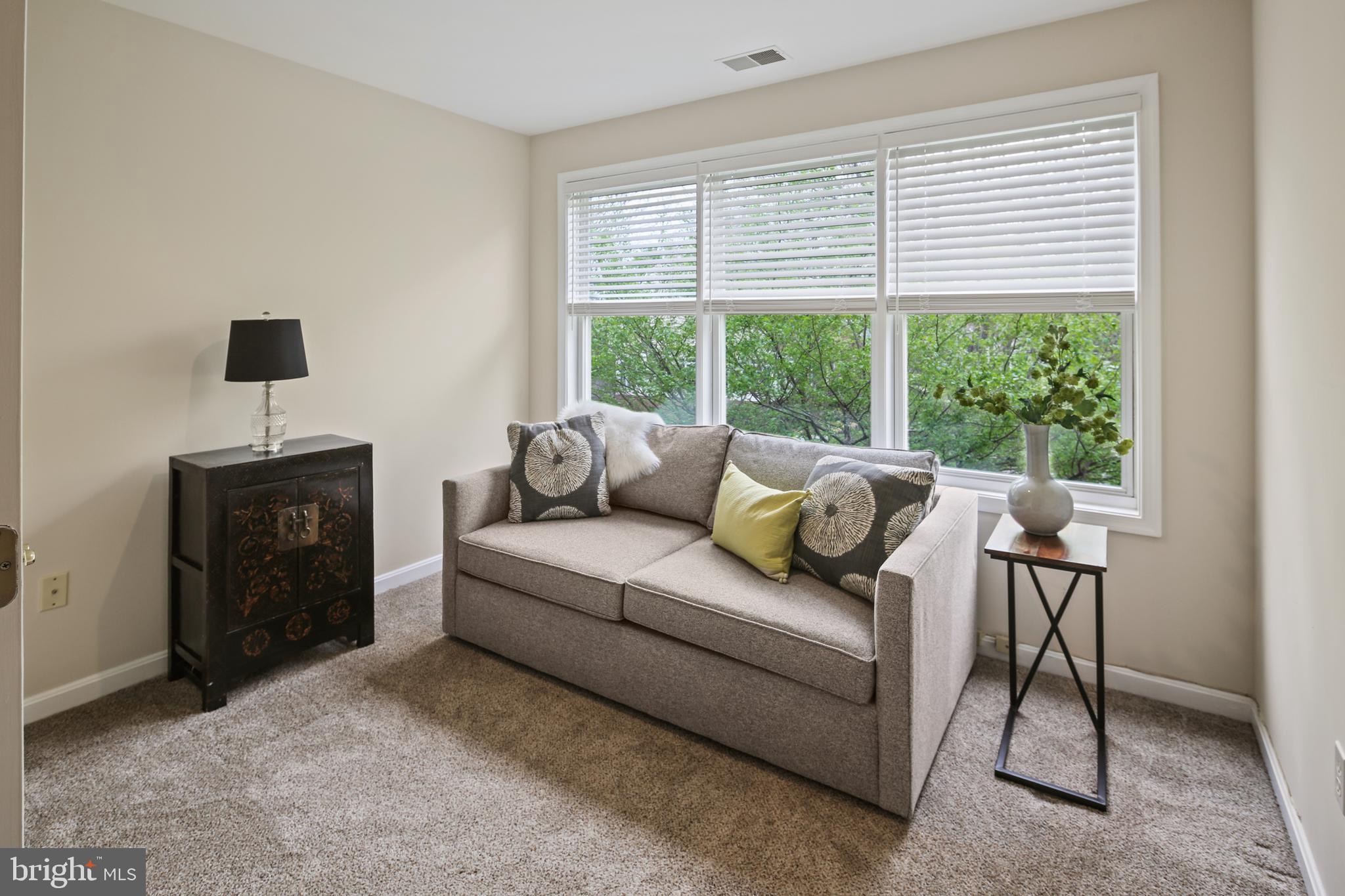 RIVER HILL - Residential