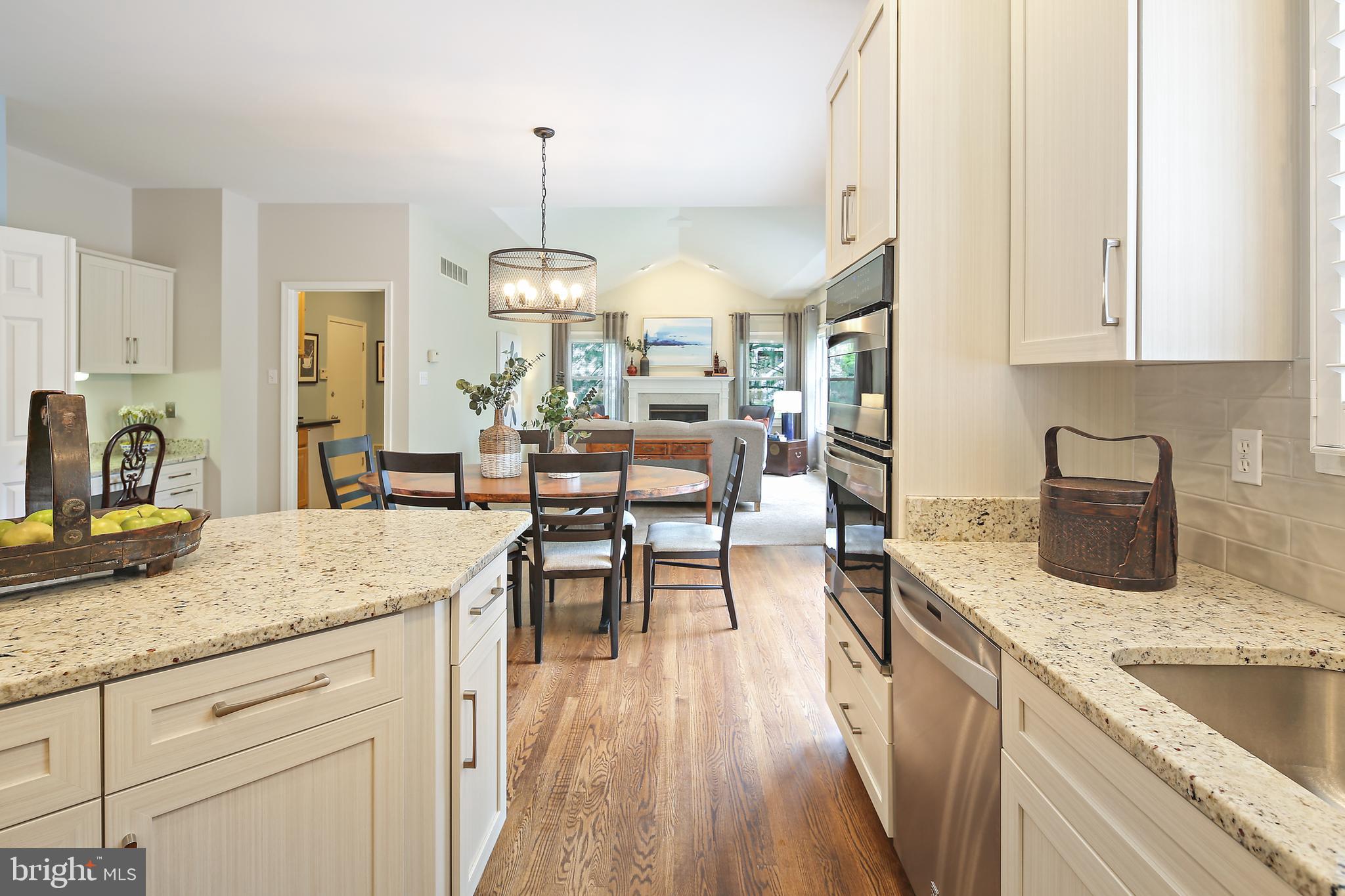 RIVER HILL - Residential