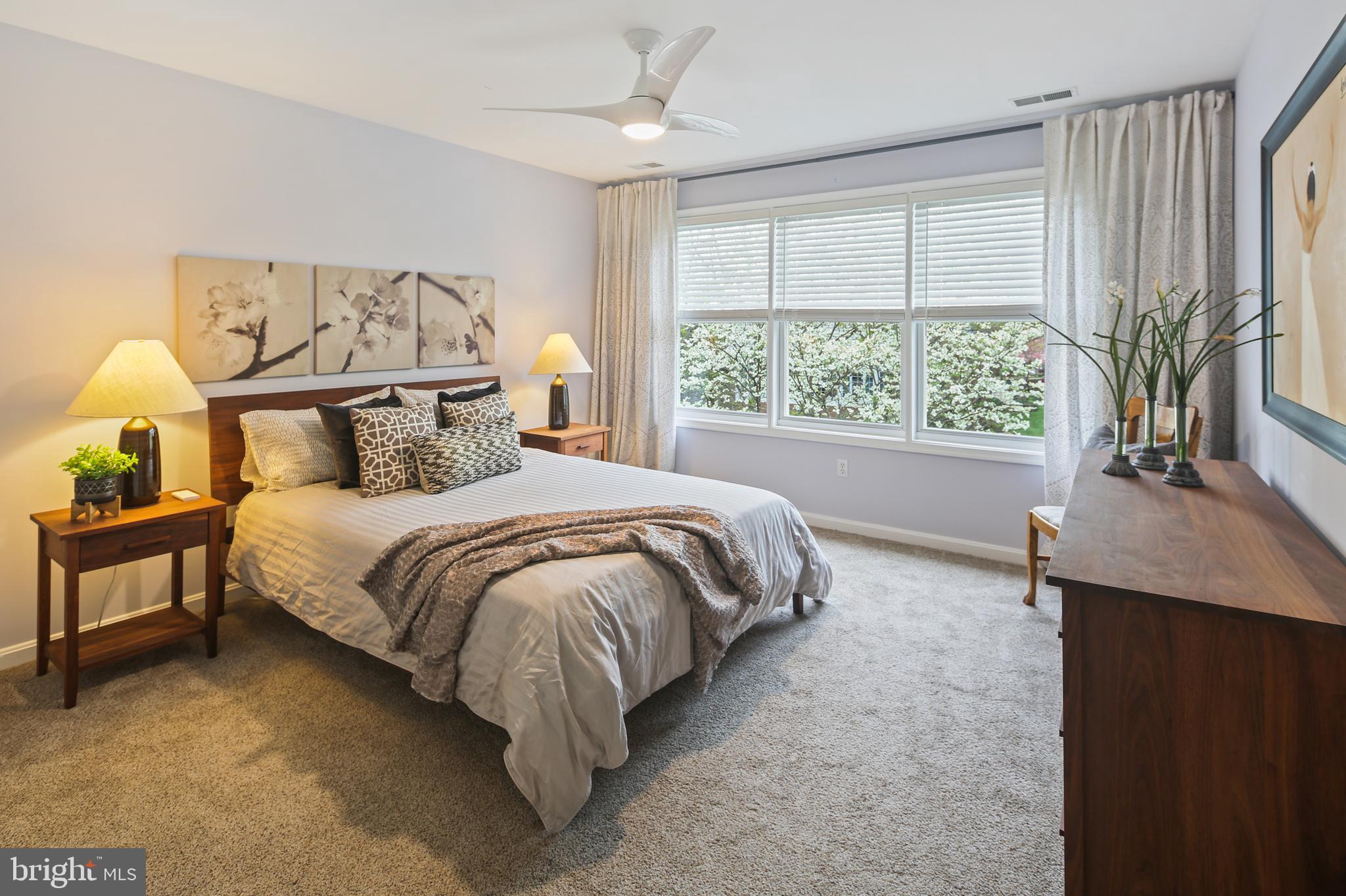 RIVER HILL - Residential