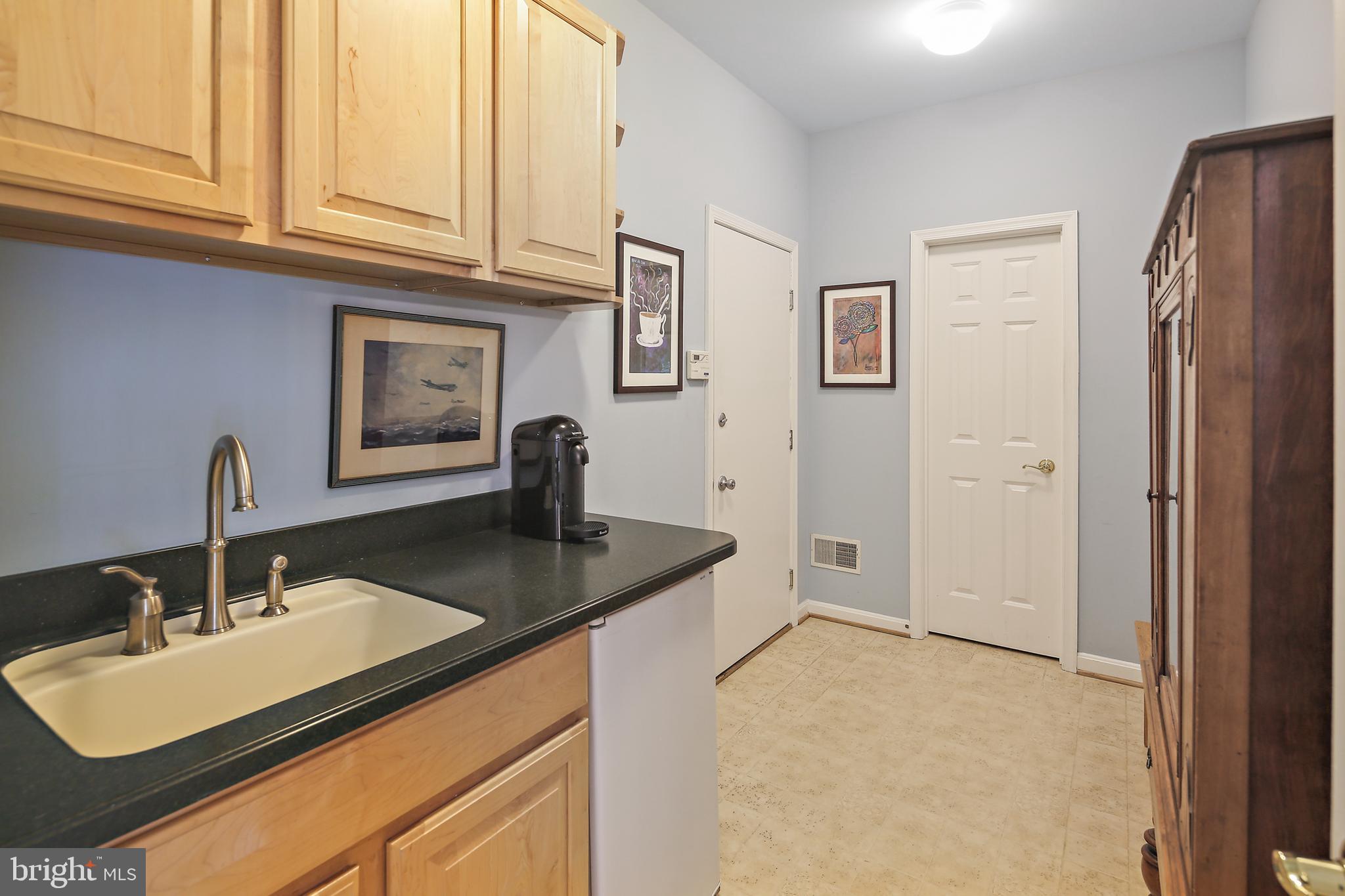 RIVER HILL - Residential