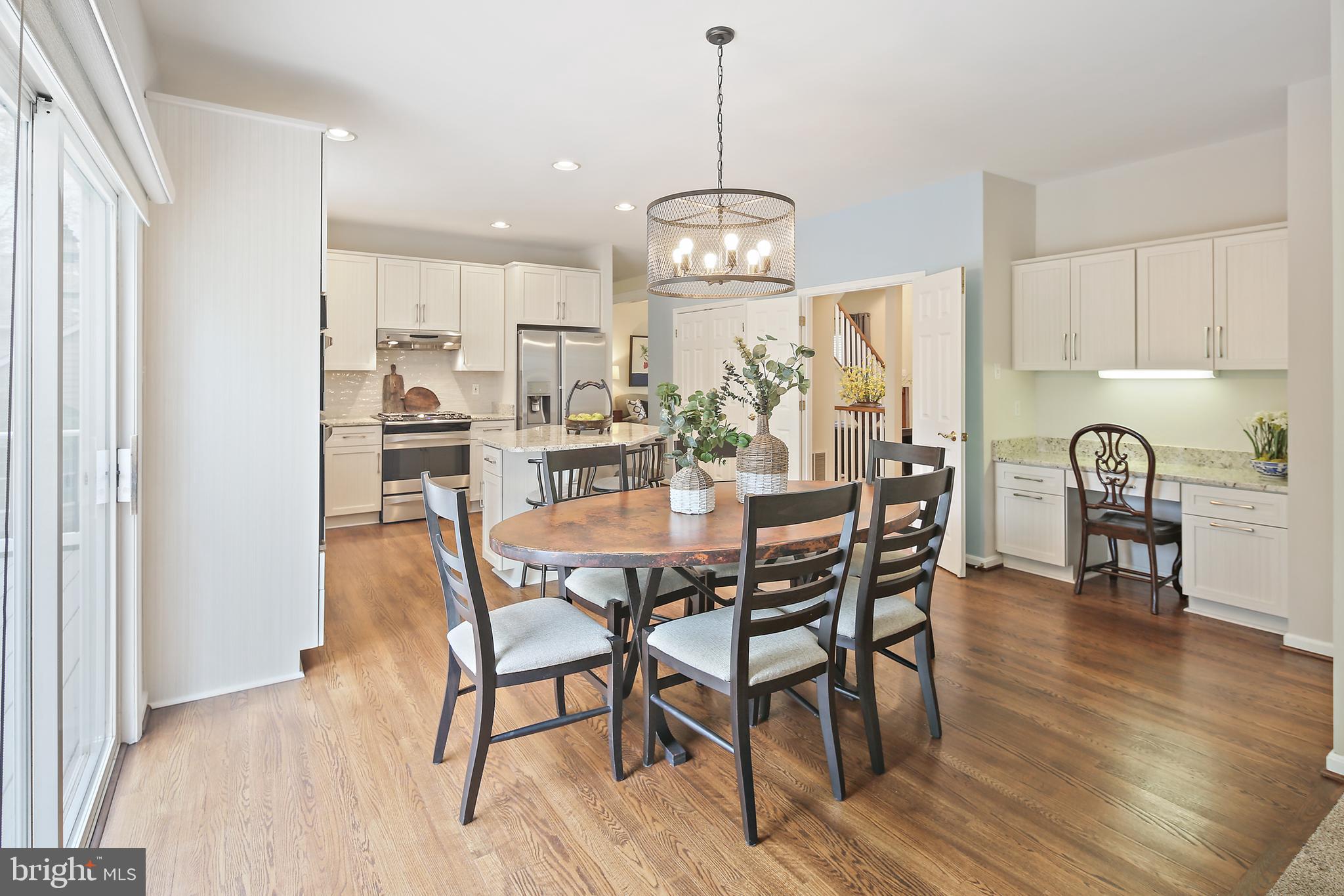 RIVER HILL - Residential