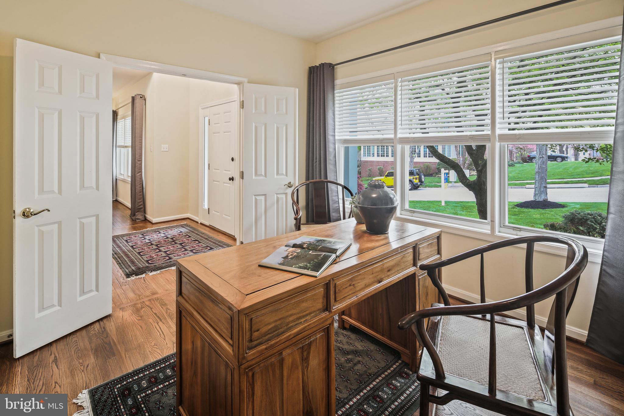 RIVER HILL - Residential