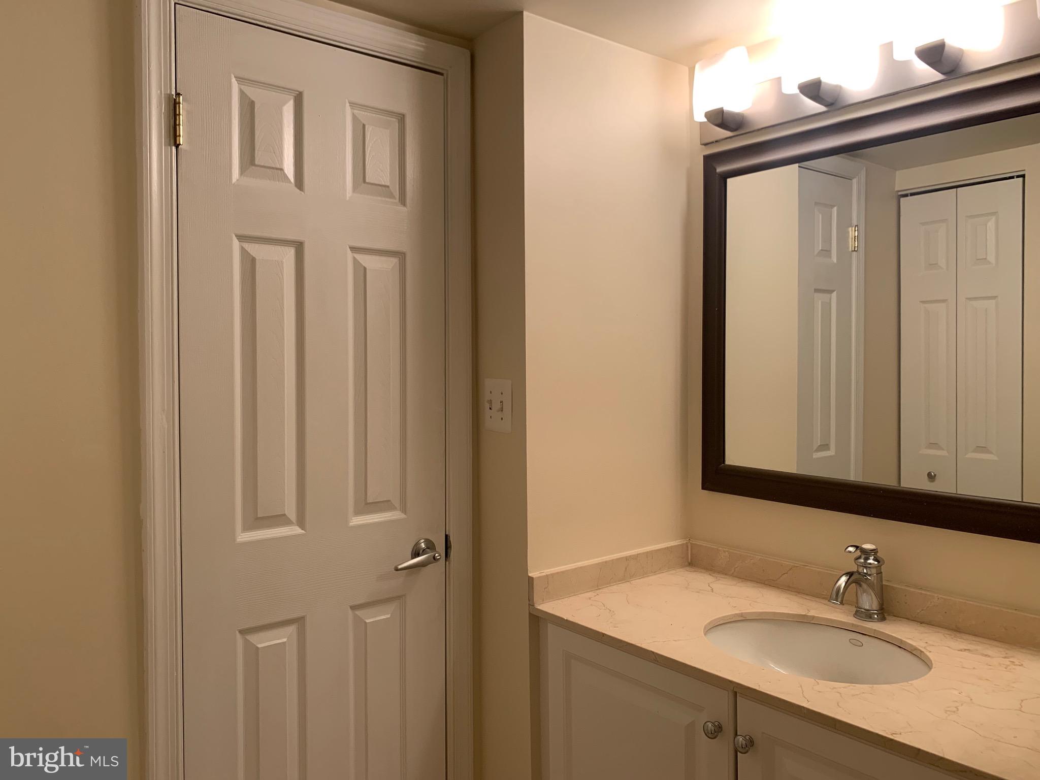 GROSVENOR - Residential Lease