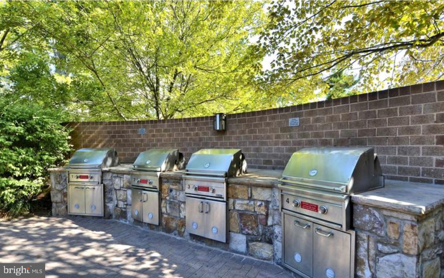 GROSVENOR - Residential Lease