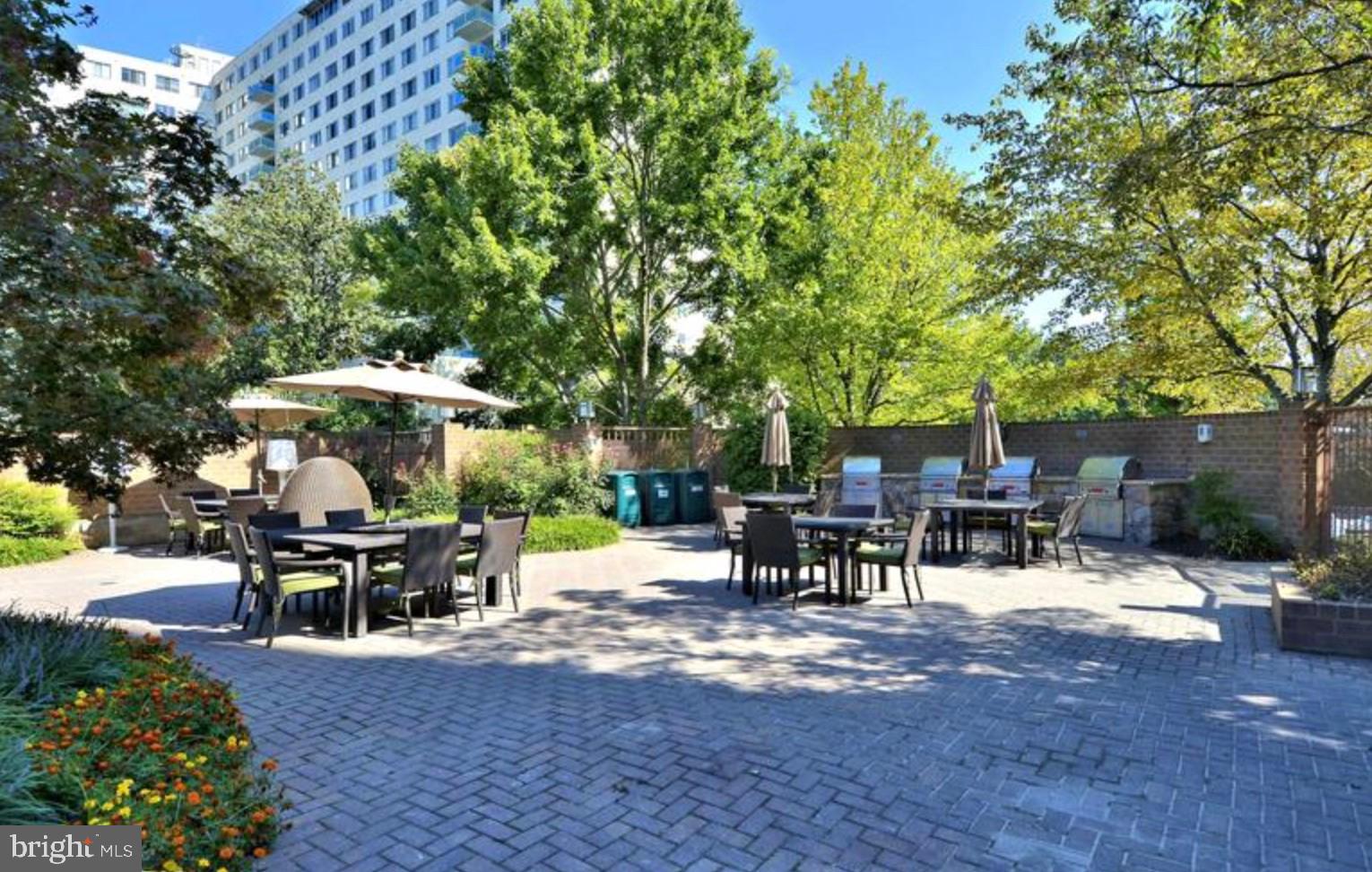 GROSVENOR - Residential Lease