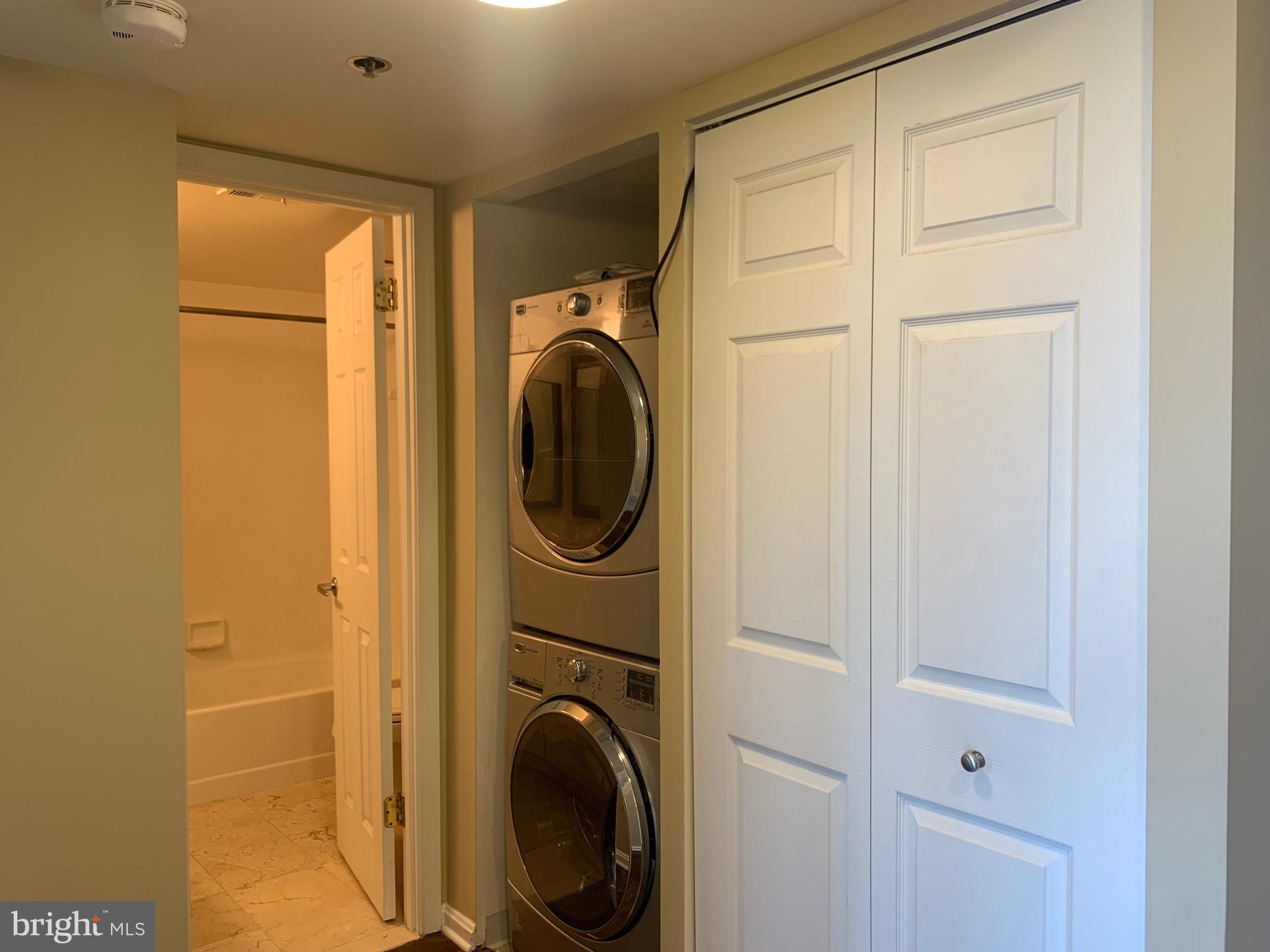 GROSVENOR - Residential Lease