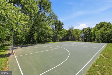 Tiny photo for 43253 Chokeberry Square, ASHBURN, VA 20147 (MLS # VALO2124664)