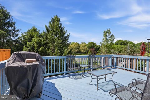 Tiny photo for 43253 Chokeberry Square, ASHBURN, VA 20147 (MLS # VALO2124664)