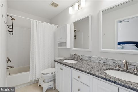 Tiny photo for 43253 Chokeberry Square, ASHBURN, VA 20147 (MLS # VALO2124664)