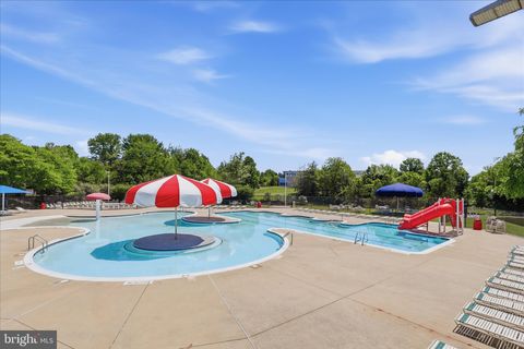 Tiny photo for 43253 Chokeberry Square, ASHBURN, VA 20147 (MLS # VALO2124664)