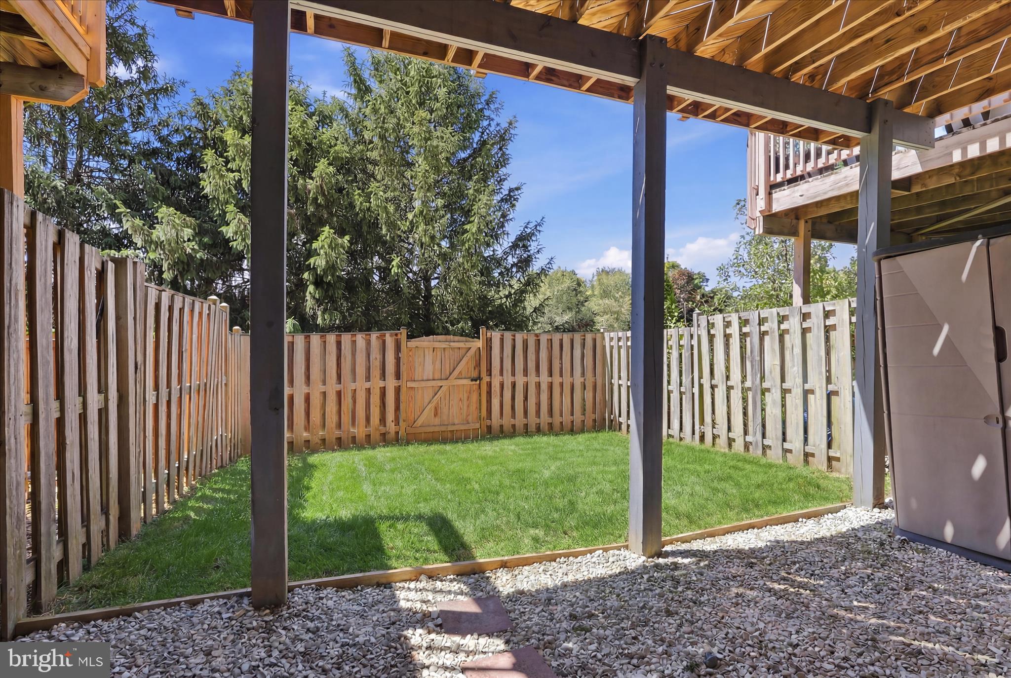 ASHBURN FARM - Residential