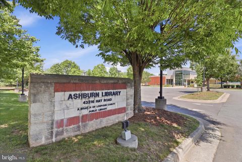 Tiny photo for 43253 Chokeberry Square, ASHBURN, VA 20147 (MLS # VALO2124664)