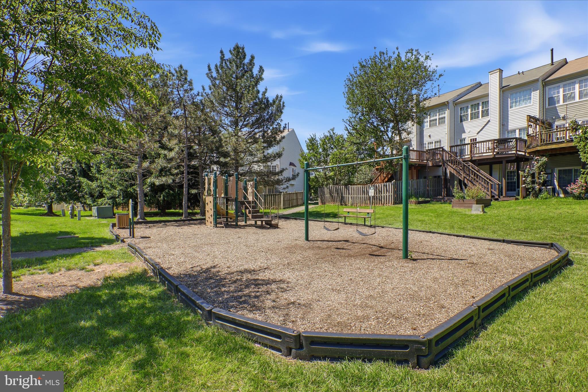 ASHBURN FARM - Residential