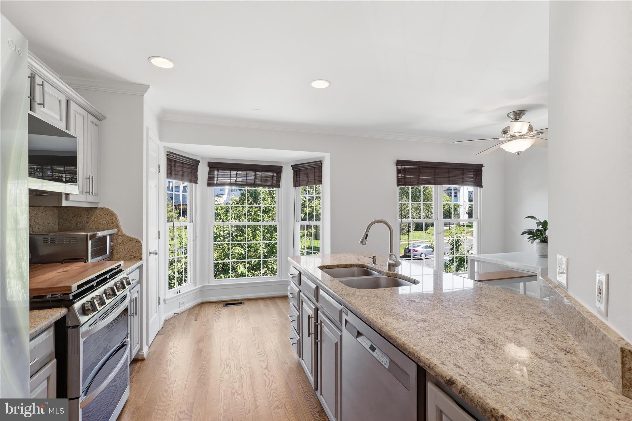 ASHBURN FARM - Residential