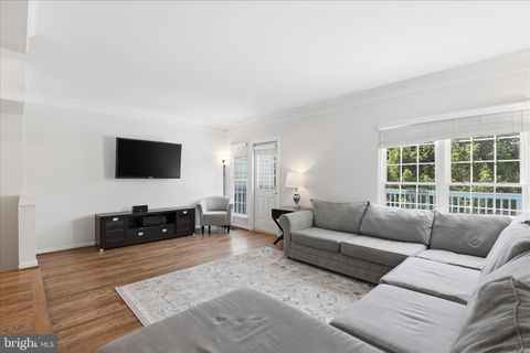 Tiny photo for 43253 Chokeberry Square, ASHBURN, VA 20147 (MLS # VALO2124664)