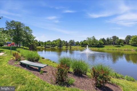 Tiny photo for 43253 Chokeberry Square, ASHBURN, VA 20147 (MLS # VALO2124664)