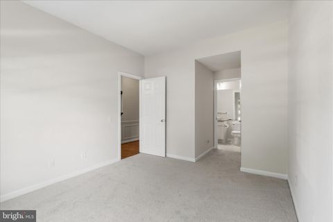 Tiny photo for 43253 Chokeberry Square, ASHBURN, VA 20147 (MLS # VALO2124664)