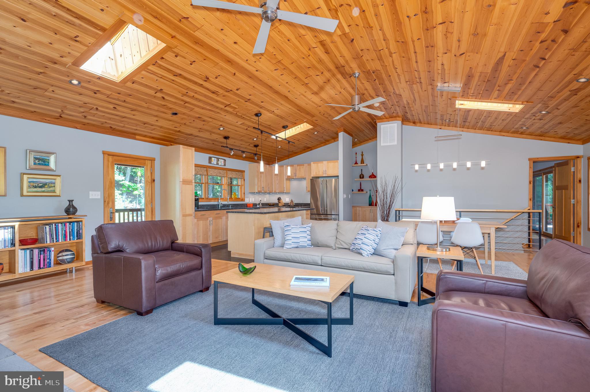 THE SUMMIT AT LOST RIVER - Residential