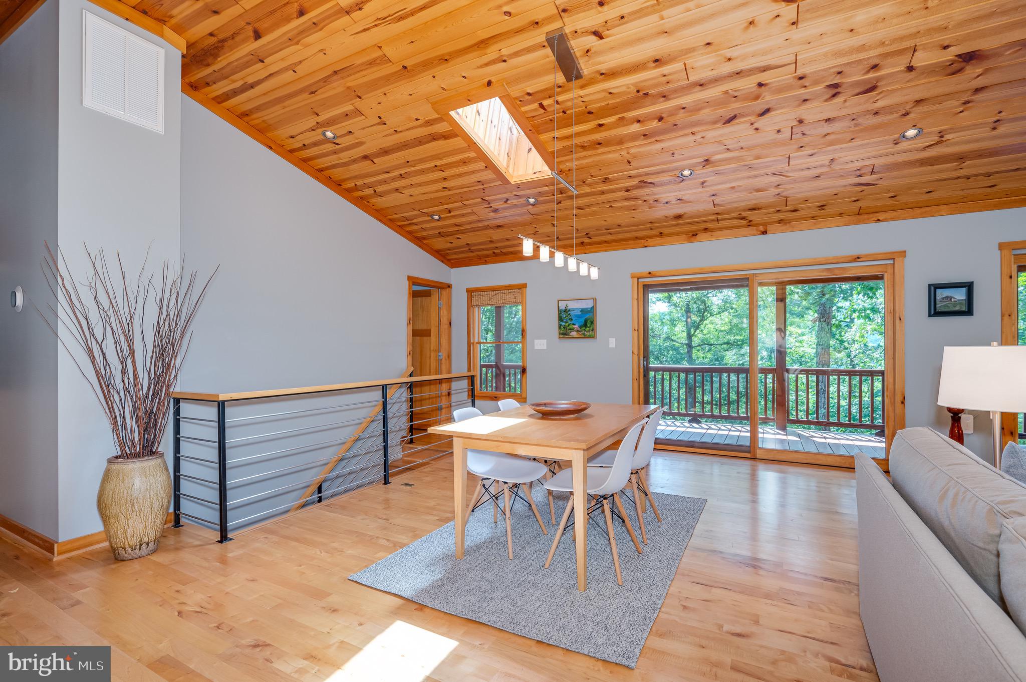 THE SUMMIT AT LOST RIVER - Residential