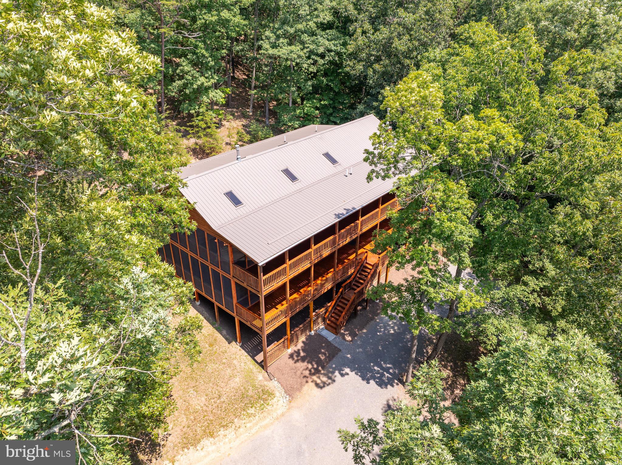 THE SUMMIT AT LOST RIVER - Residential