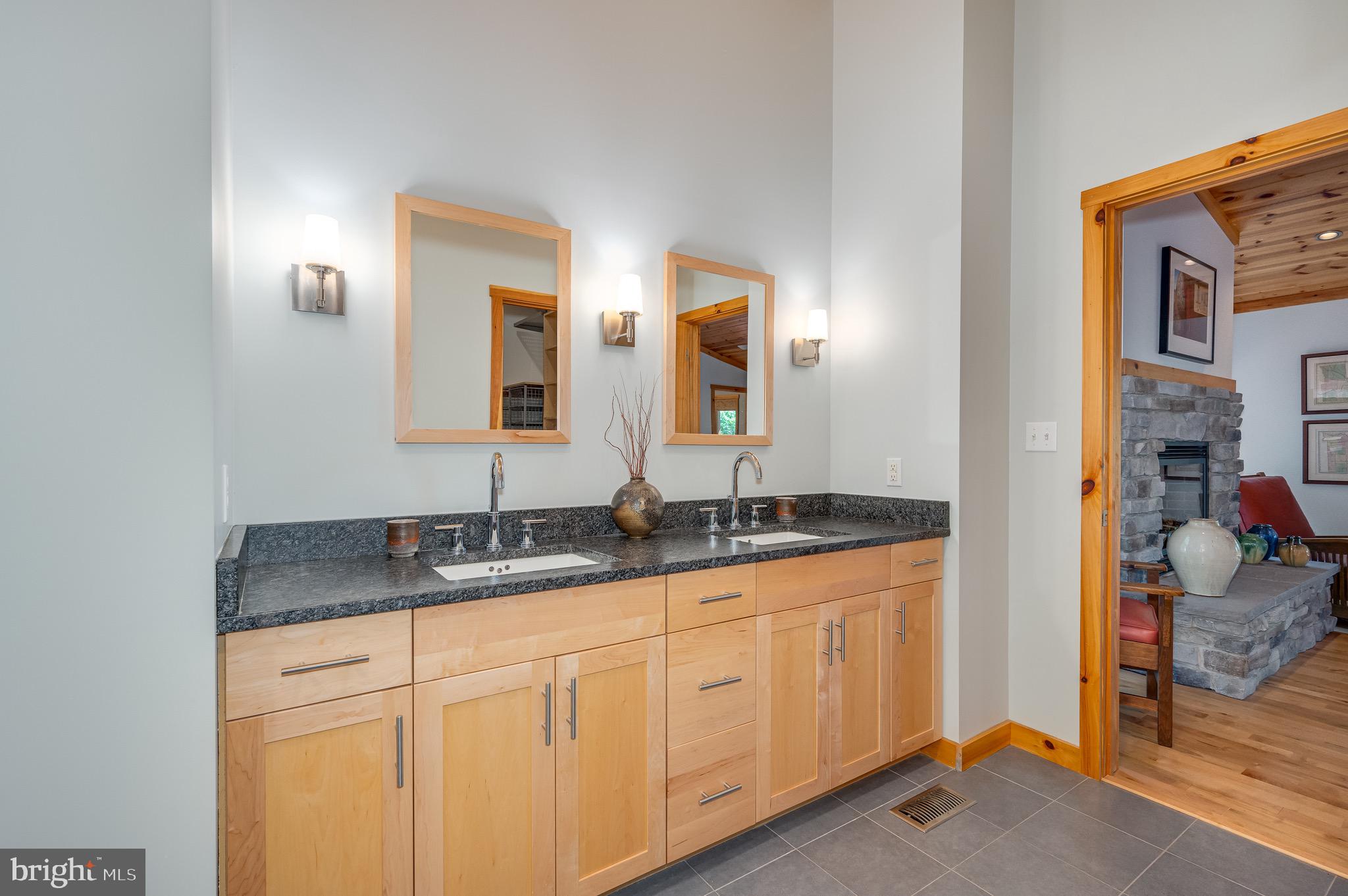 THE SUMMIT AT LOST RIVER - Residential