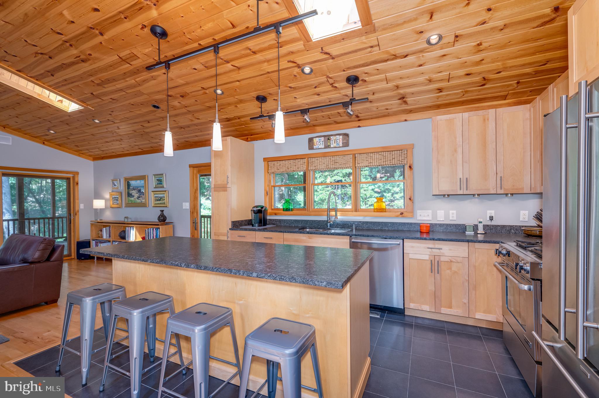 THE SUMMIT AT LOST RIVER - Residential