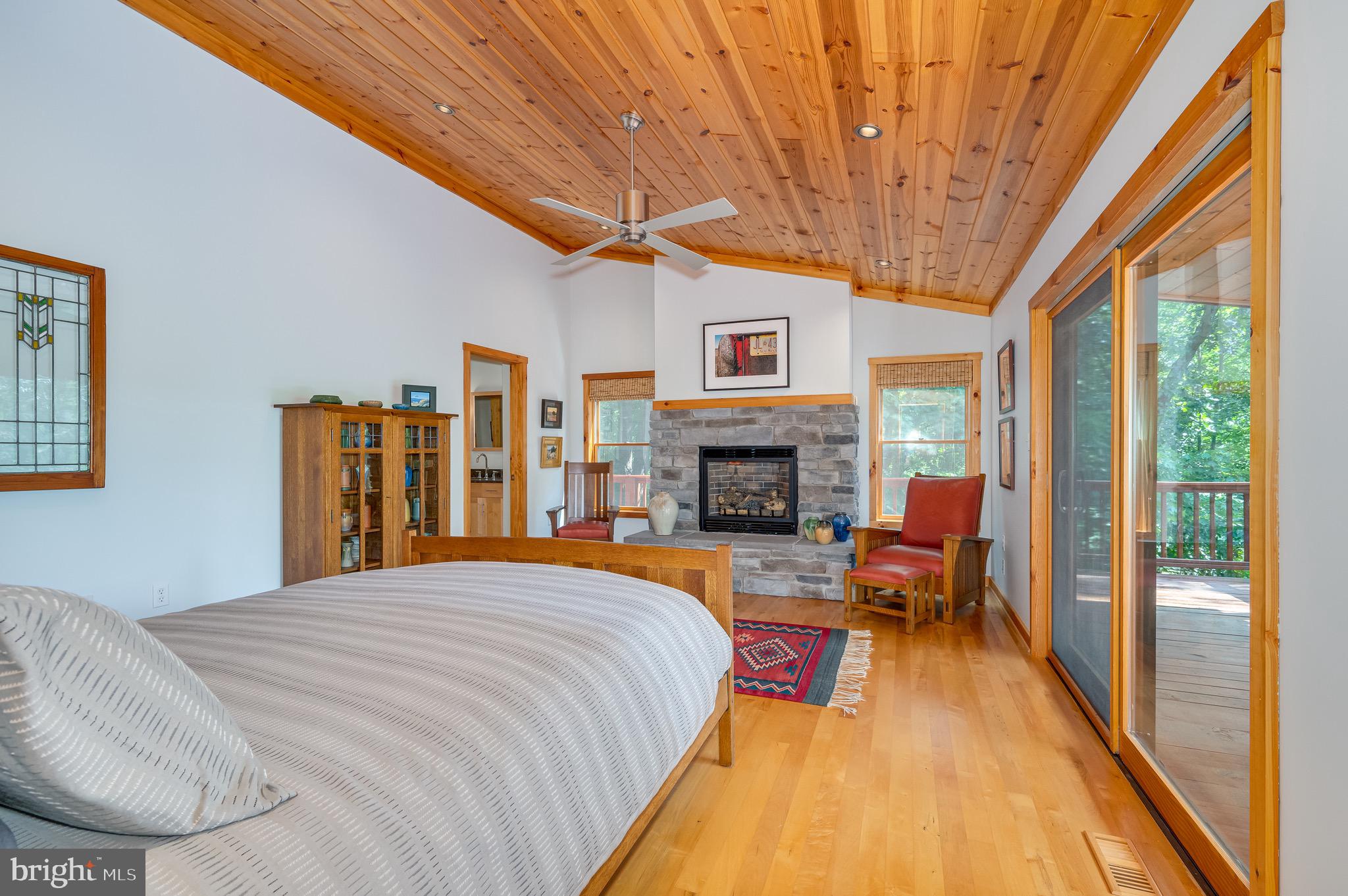 THE SUMMIT AT LOST RIVER - Residential