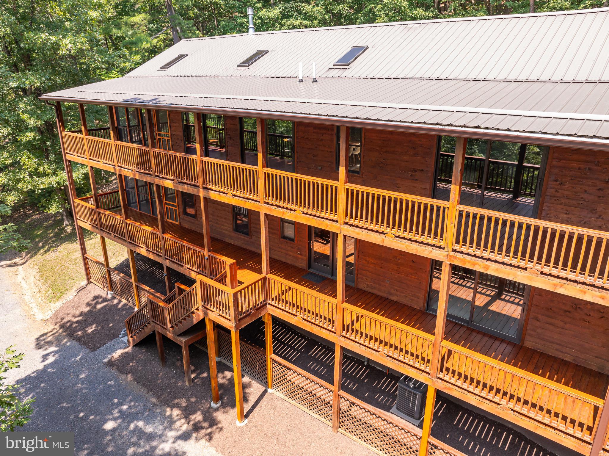 THE SUMMIT AT LOST RIVER - Residential