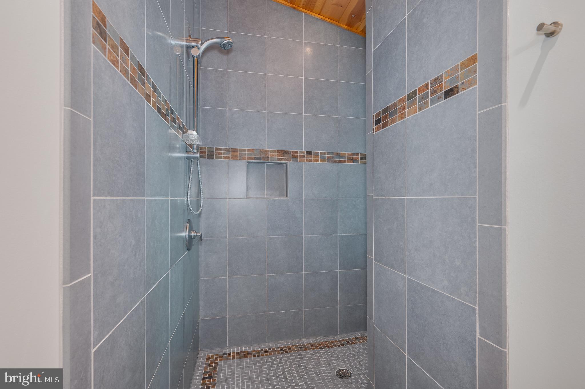 THE SUMMIT AT LOST RIVER - Residential