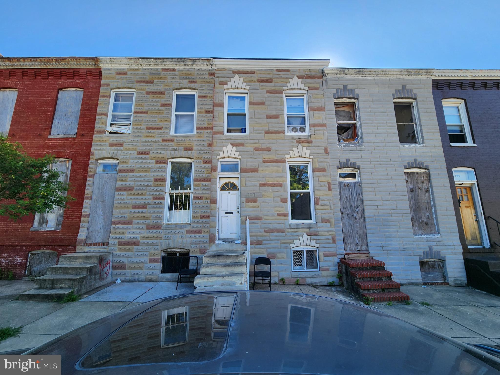 ONLINE AUCTION: Bidding begins 10/06/2025 @ 10:00 AM. Bidding ends 10/08/2025 @ 11:40 AM. List Price is Suggested Opening Bid. Deposit: $5,000.
2 Story Townhome Located in the Sandtown-Winchester Area.
BLOCKS to the Many Attractions of Druid Hill Park & Mondawmin Mall-
Minutes to the Numerous Destinations of Downtown Baltimore!
Electric Box, Furnace and Water Heater were all replaced recently.
Easy Access to Major Traffic Artery, MD Route I (W North Ave)
Property is Rented.