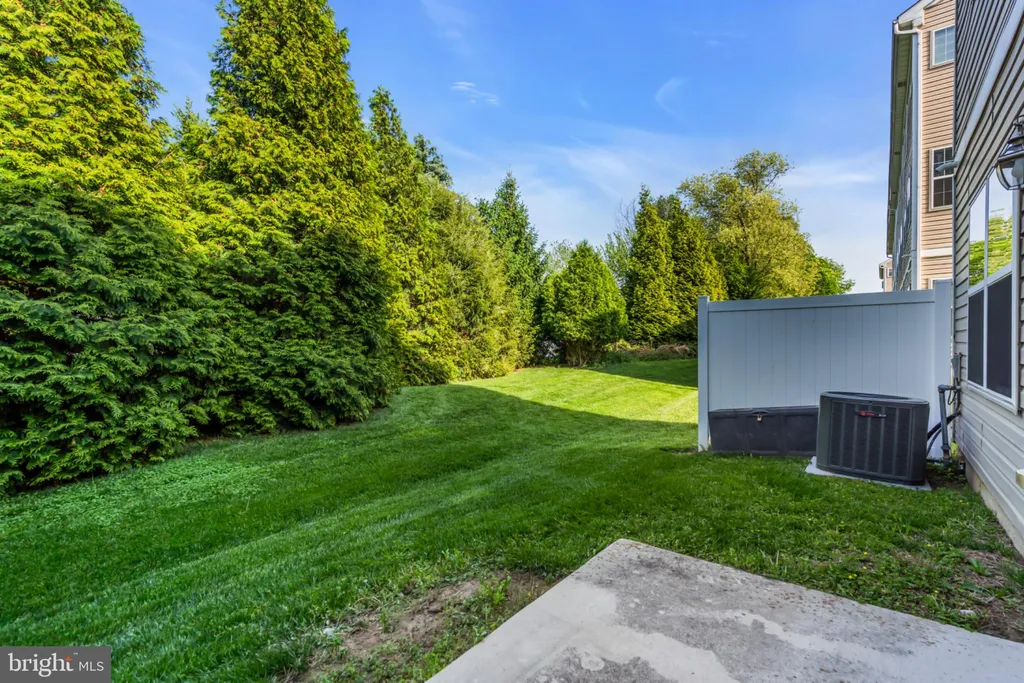 Additional image 3 of 49 Creekside Way, Burlington, NJ 08016