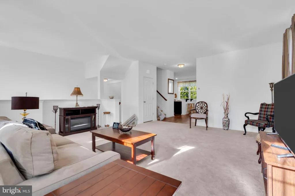 Additional image 11 of 49 Creekside Way, Burlington, NJ 08016