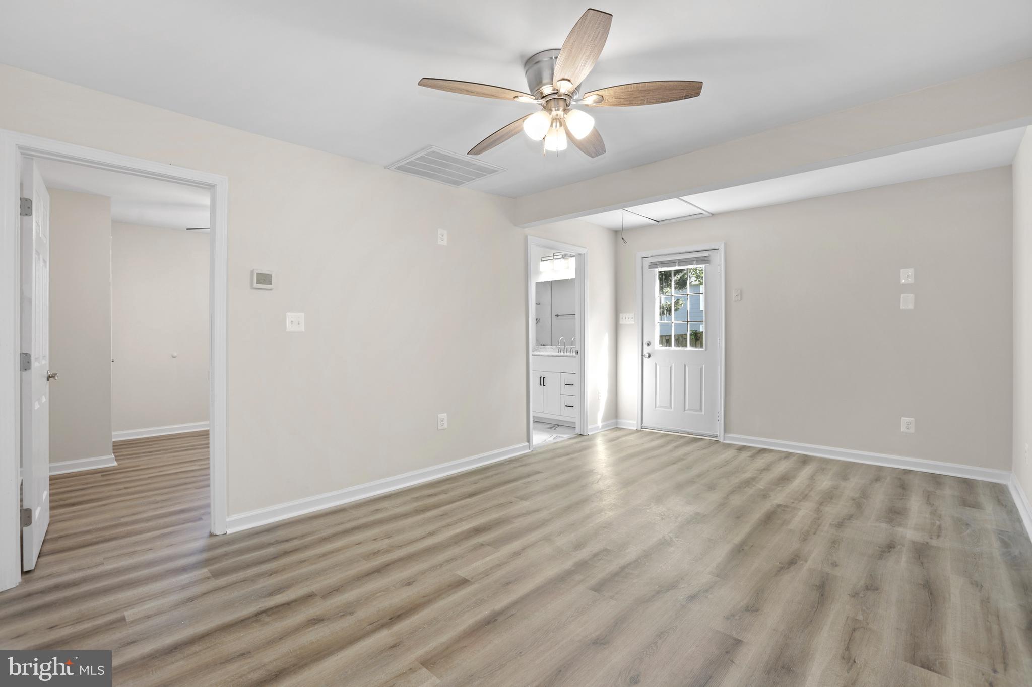 DOWNTOWN FREDERICKSBURG - Residential Lease