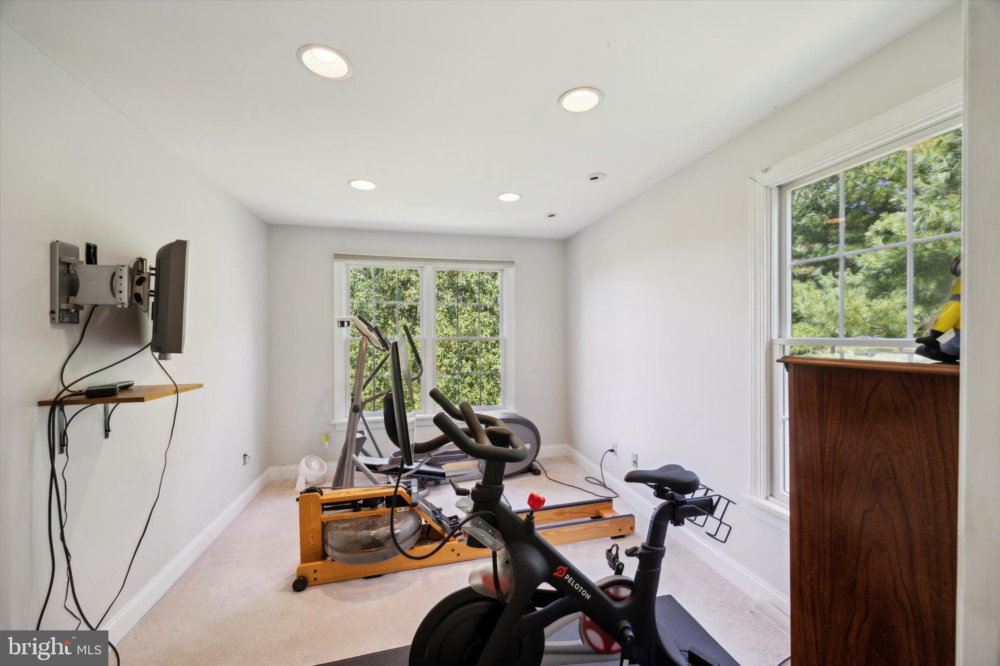 HAMILTON PLACE - Residential