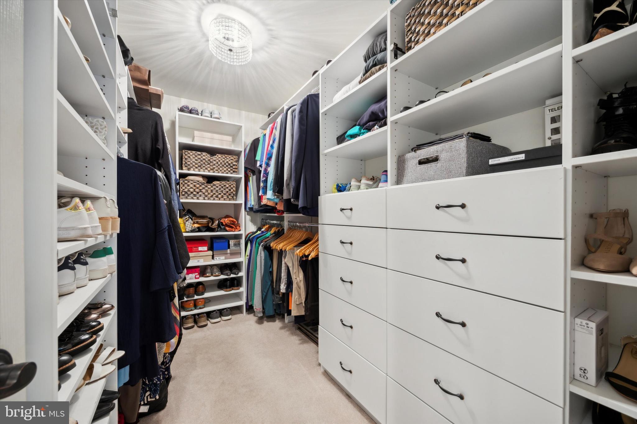 HAMILTON PLACE - Residential