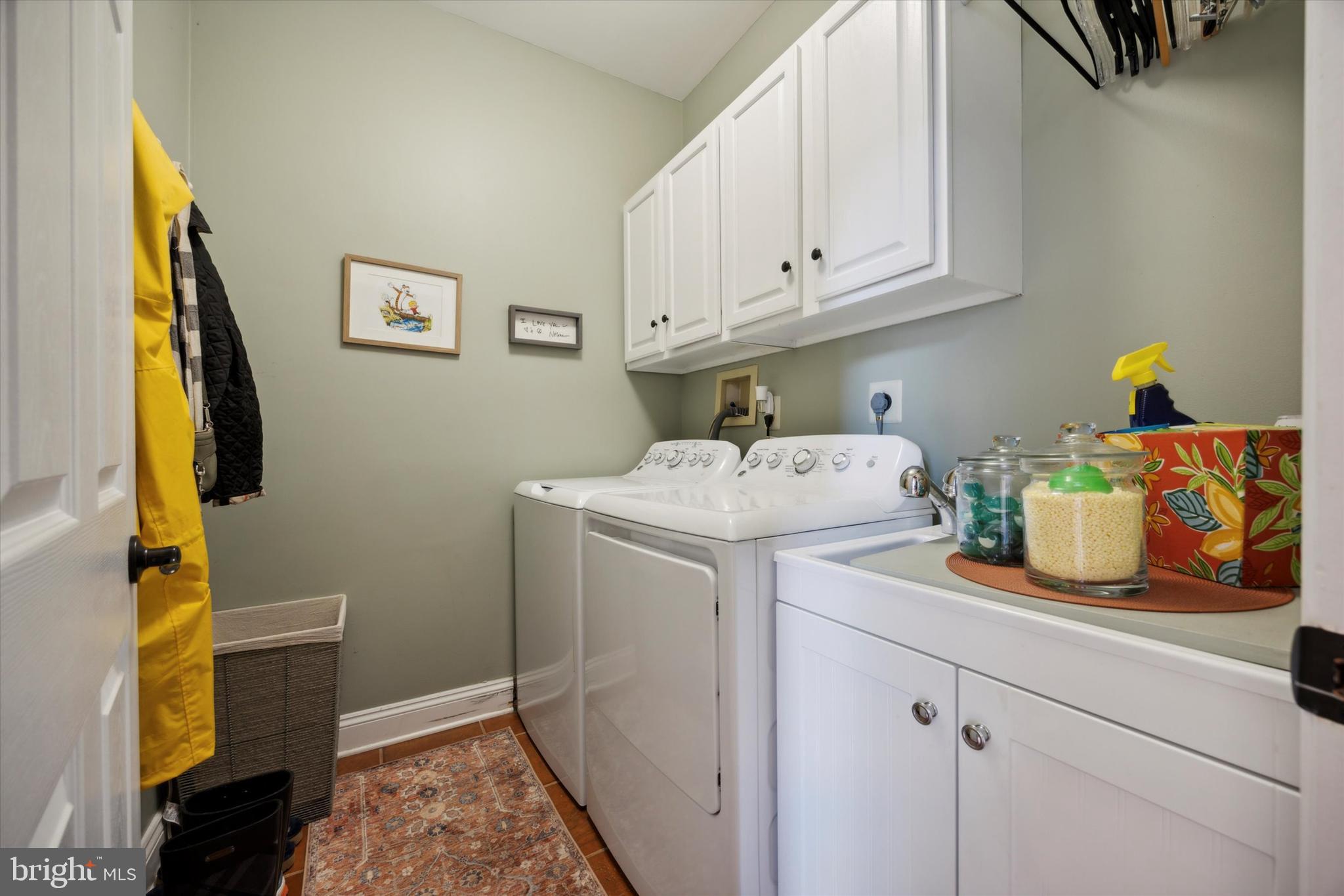 HAMILTON PLACE - Residential