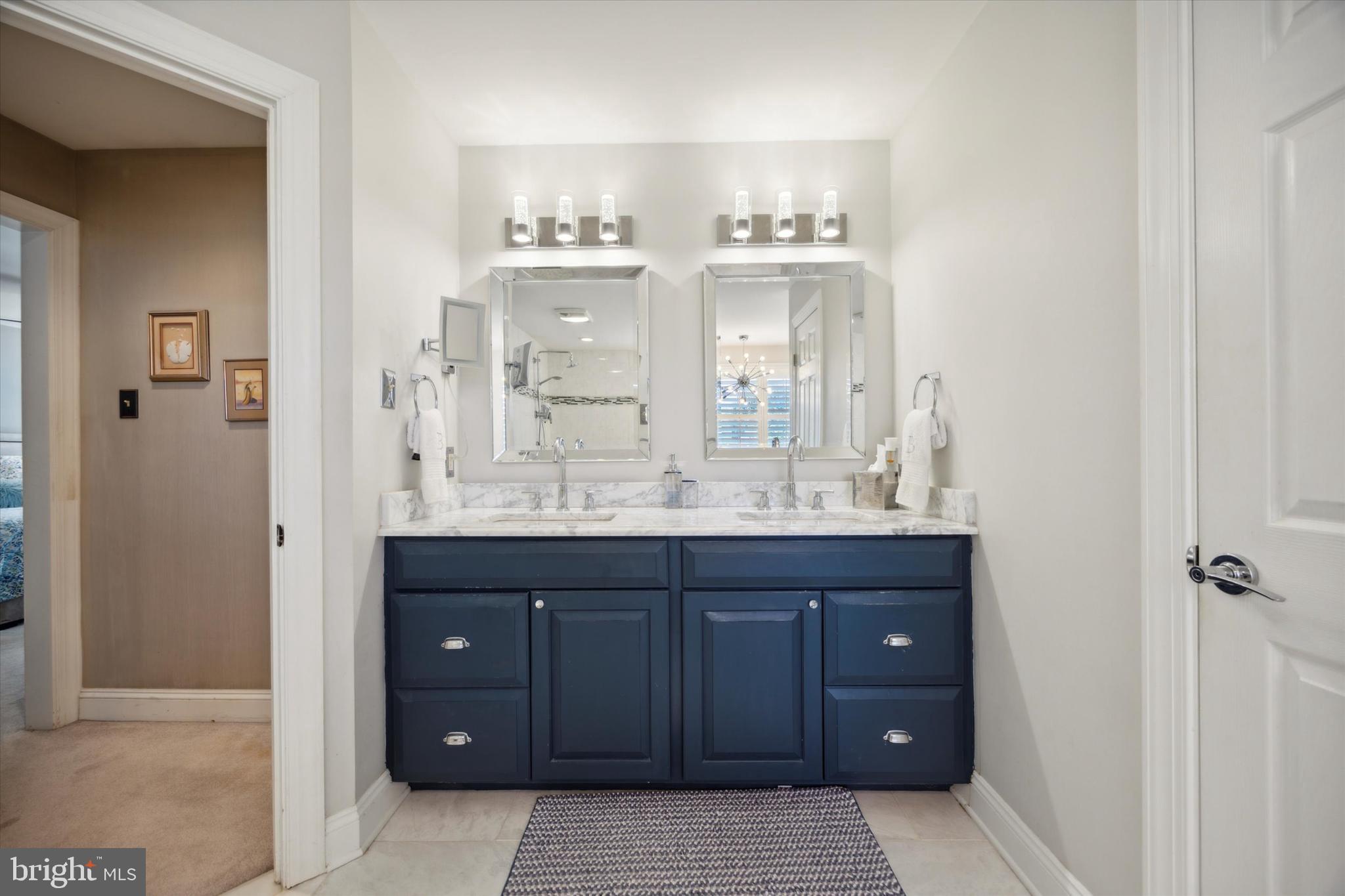 HAMILTON PLACE - Residential